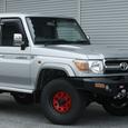 Offroader + TOYOTA Land Cruiser 70